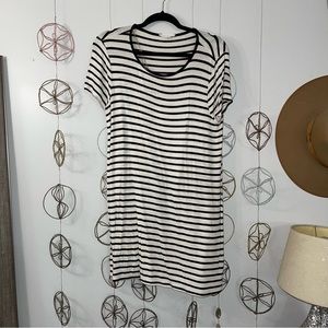 Striped t-shirt dress size M